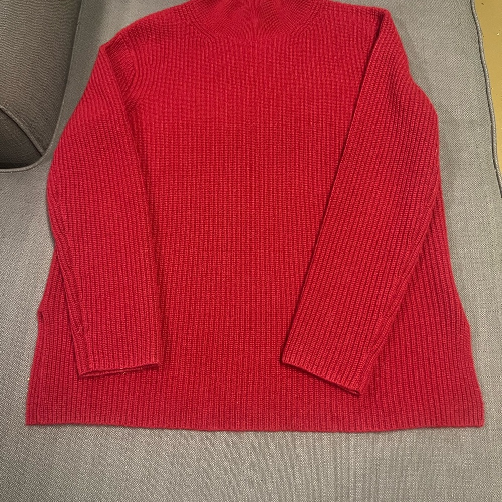 Banana Republic Burgundy Cashmere Sweater